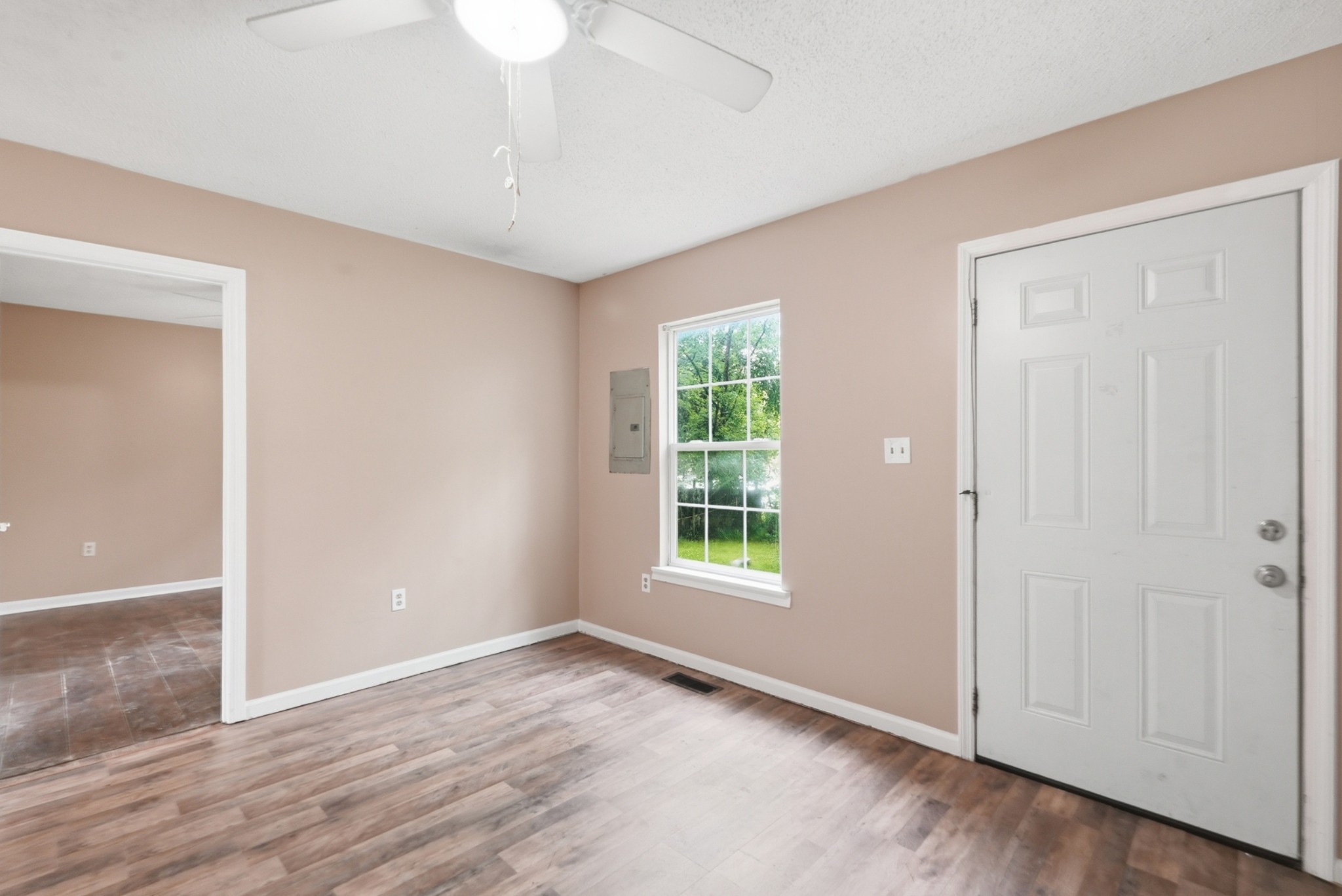 725 Mill Street Manchester, TN 37355 - Photo 9 of 16