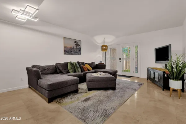 $2,000 | 3313 North 68th Street, Unit 146, Scottsdale, AZ 85251