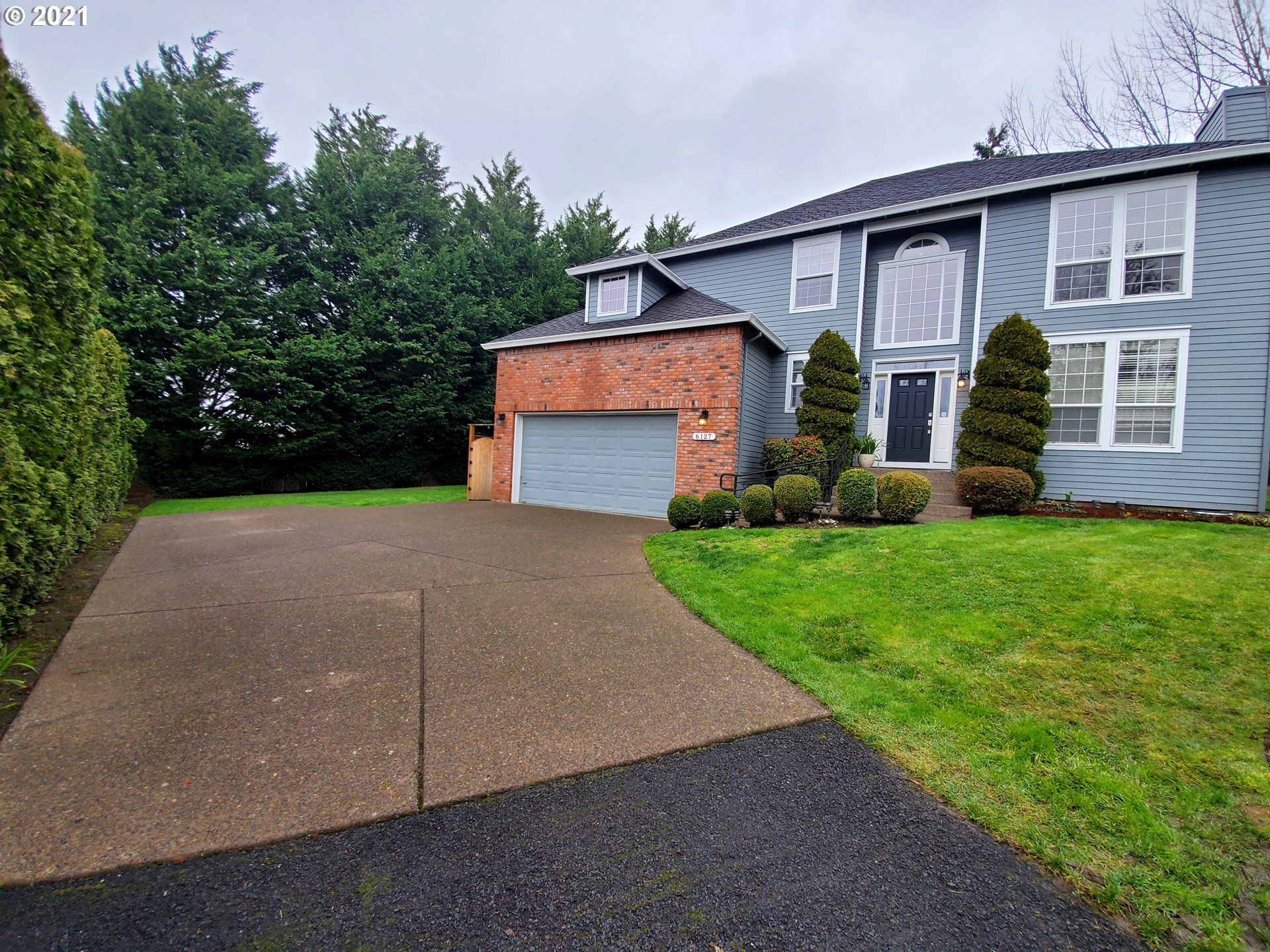 6127 Southwest Kruse Ridge Drive Portland, OR 97219 - Photo 3 of 31 Gallery Image 3