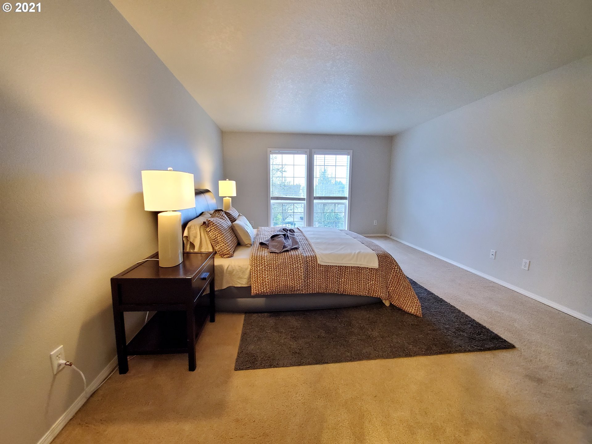 6127 Southwest Kruse Ridge Drive Portland, OR 97219 - Photo 21 of 31 Gallery Image 21