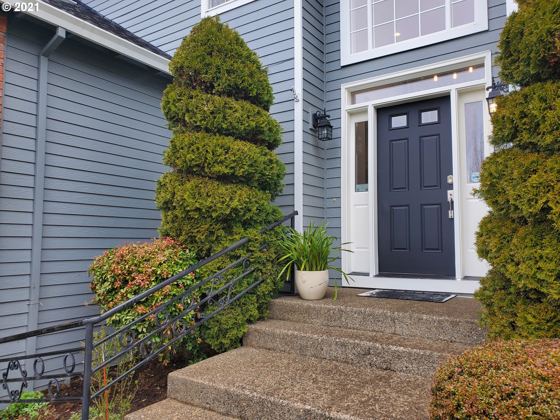 6127 Southwest Kruse Ridge Drive Portland, OR 97219 - Photo 4 of 31 Gallery Image 4