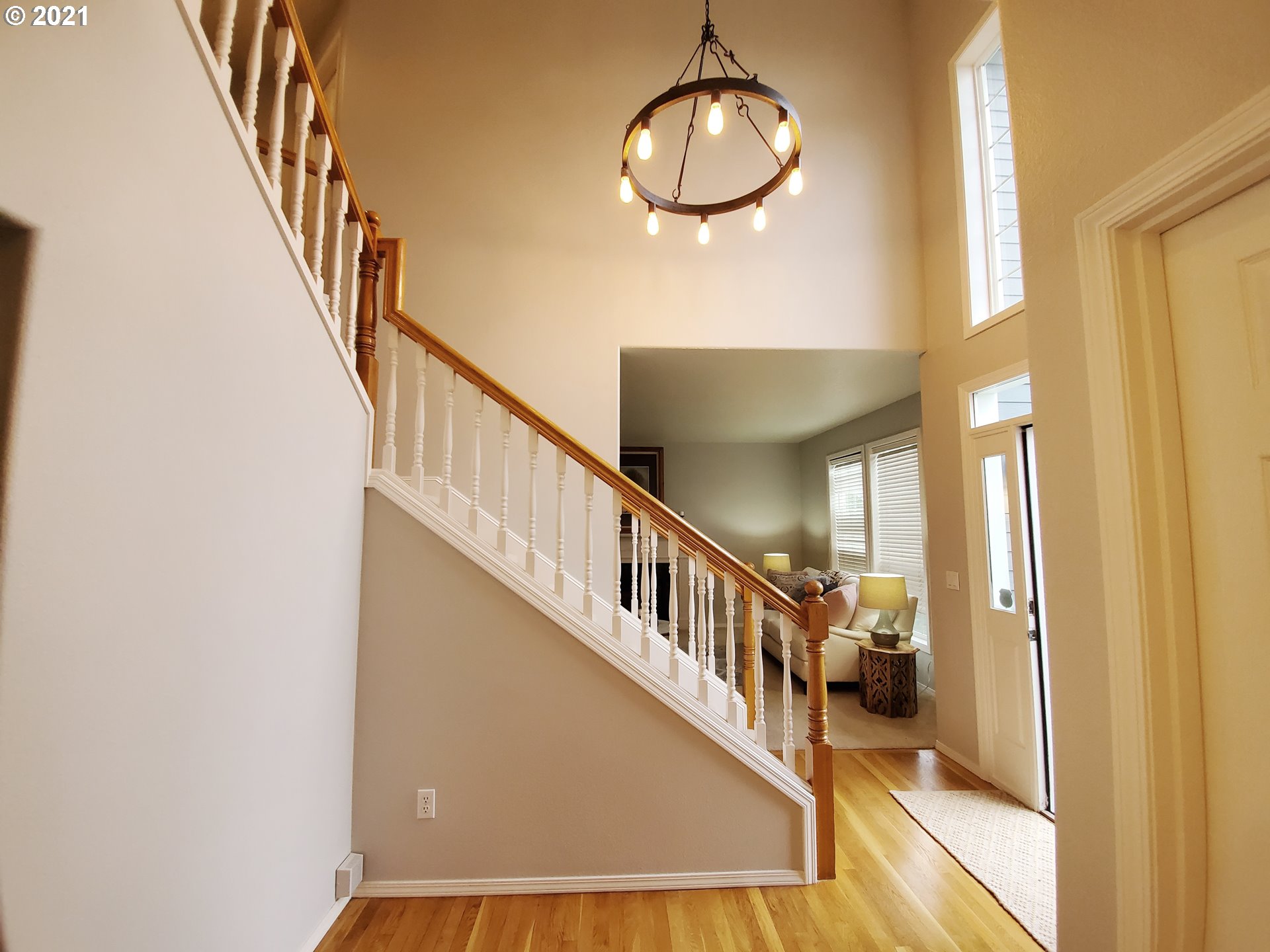 6127 Southwest Kruse Ridge Drive Portland, OR 97219 - Photo 8 of 31 Gallery Image 8