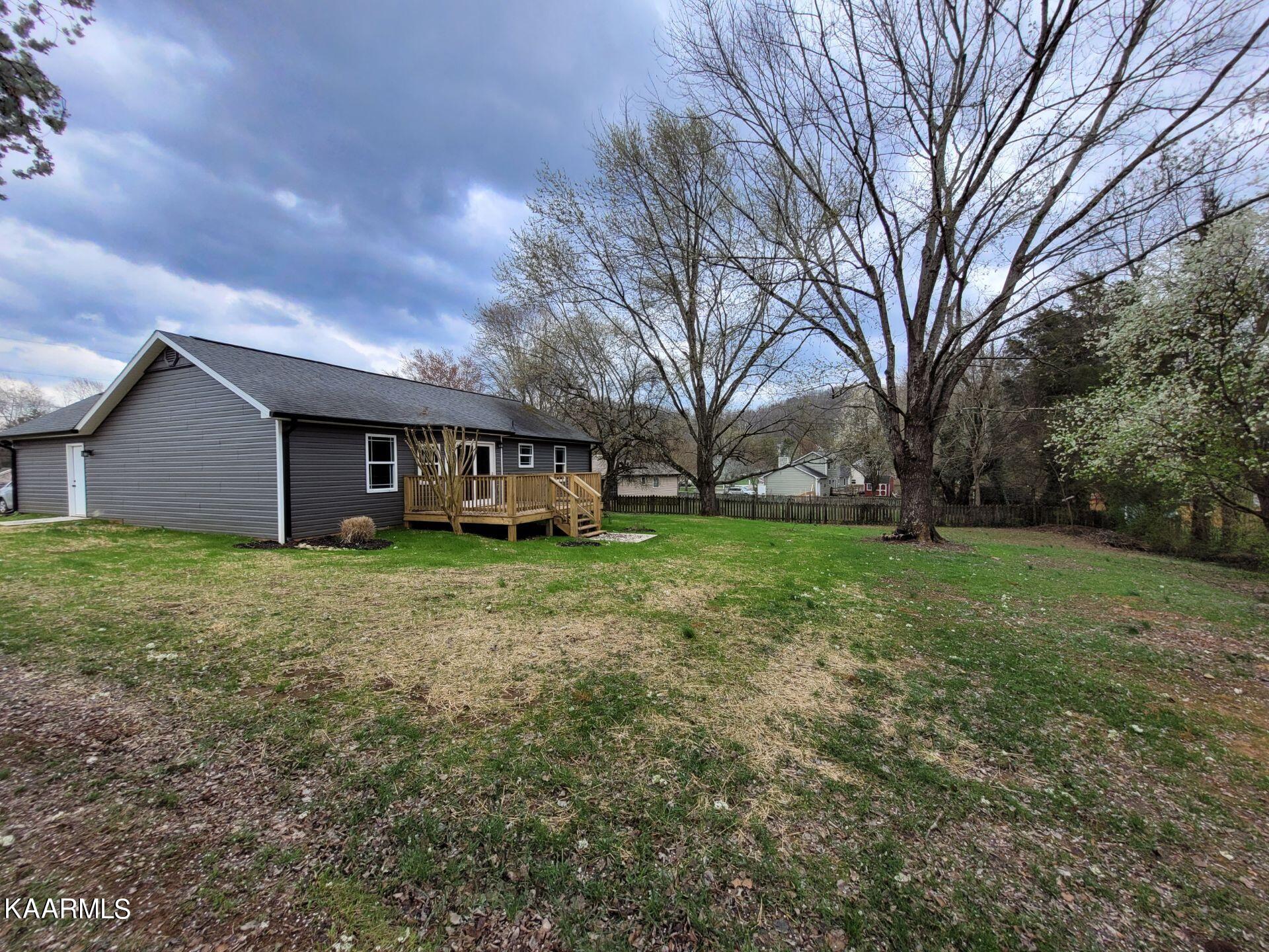 2603 Kings Point Road Knoxville, TN 37931 - Photo 5 of 23 Attach92811_20230305_171003