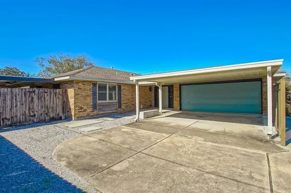 $299,900 | 2676 Saturn Street, Harvey, LA 70058