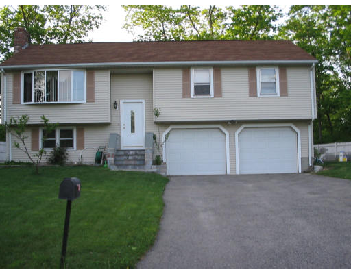17 Senate Road Milford, MA 01757 - Photo 1 of 7 Gallery Image 1