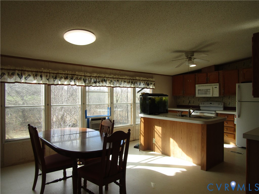 183 Union Grove Road Keysville, VA 23947 - Photo 12 of 38