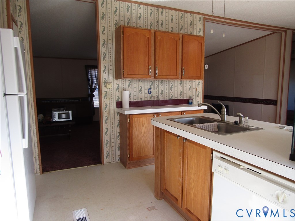 183 Union Grove Road Keysville, VA 23947 - Photo 13 of 38