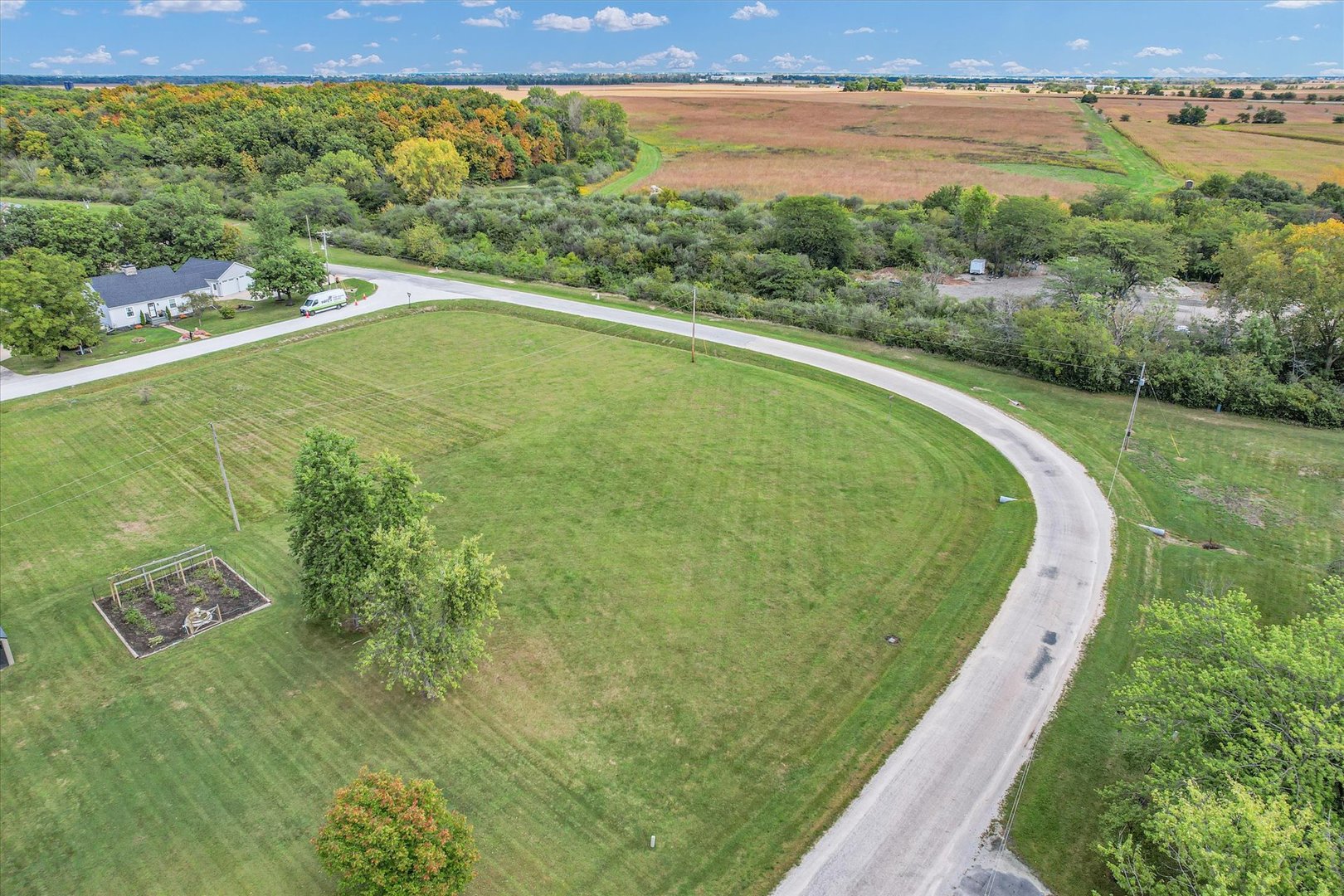 132 Comanche Trail Loda, IL 60948 - Photo 11 of 14 a view of a field with an ocean view