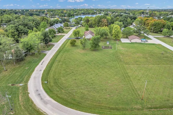 $30,000 | 132 Comanche Trail, Loda, IL 60948