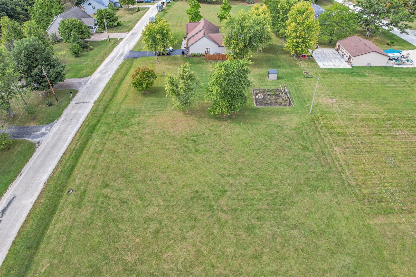 132 Comanche Trail Loda, IL 60948 - Photo 8 of 14 a view of swimming pool from a balcony