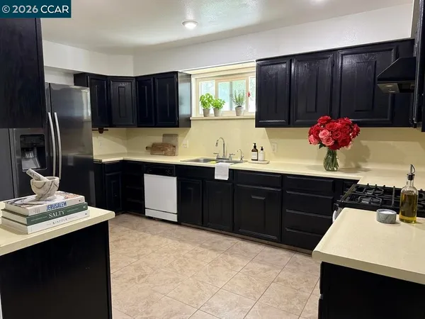 $2,500 | 3232 Sanguinetti Lane, Unit A, Stockton, CA 95205