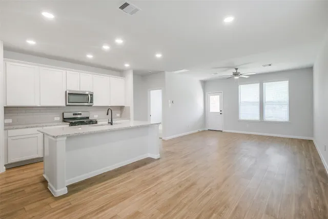 $2,600 | 12931 California Palm Court, Cypress, TX 77433