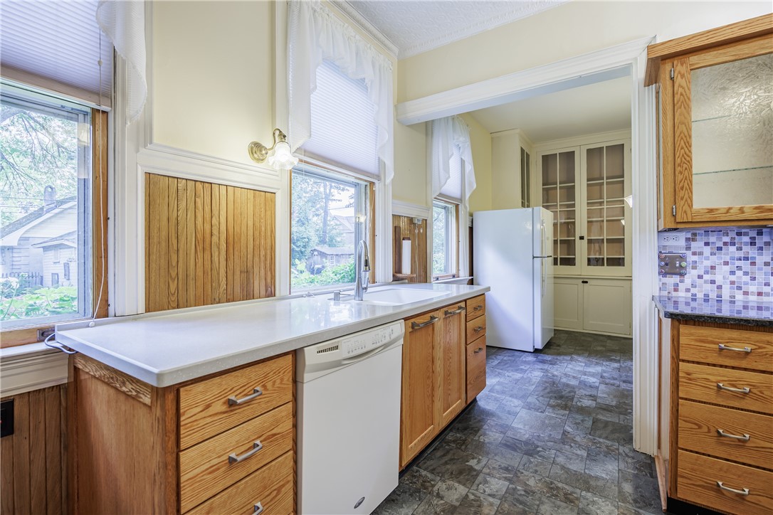 84 Dartmouth Street Rochester, NY 14607 - Photo 12 of 50 Gallery Image 12