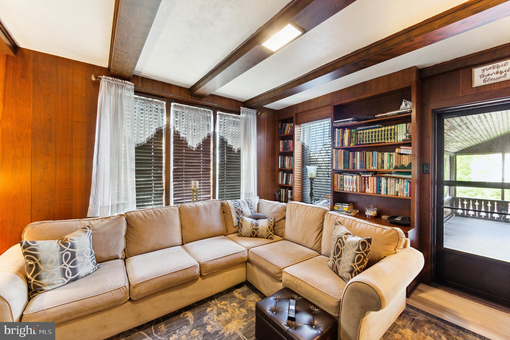 1518 Alsace Road Reading, PA 19604 - Photo 3 of 28 Gallery Image 3
