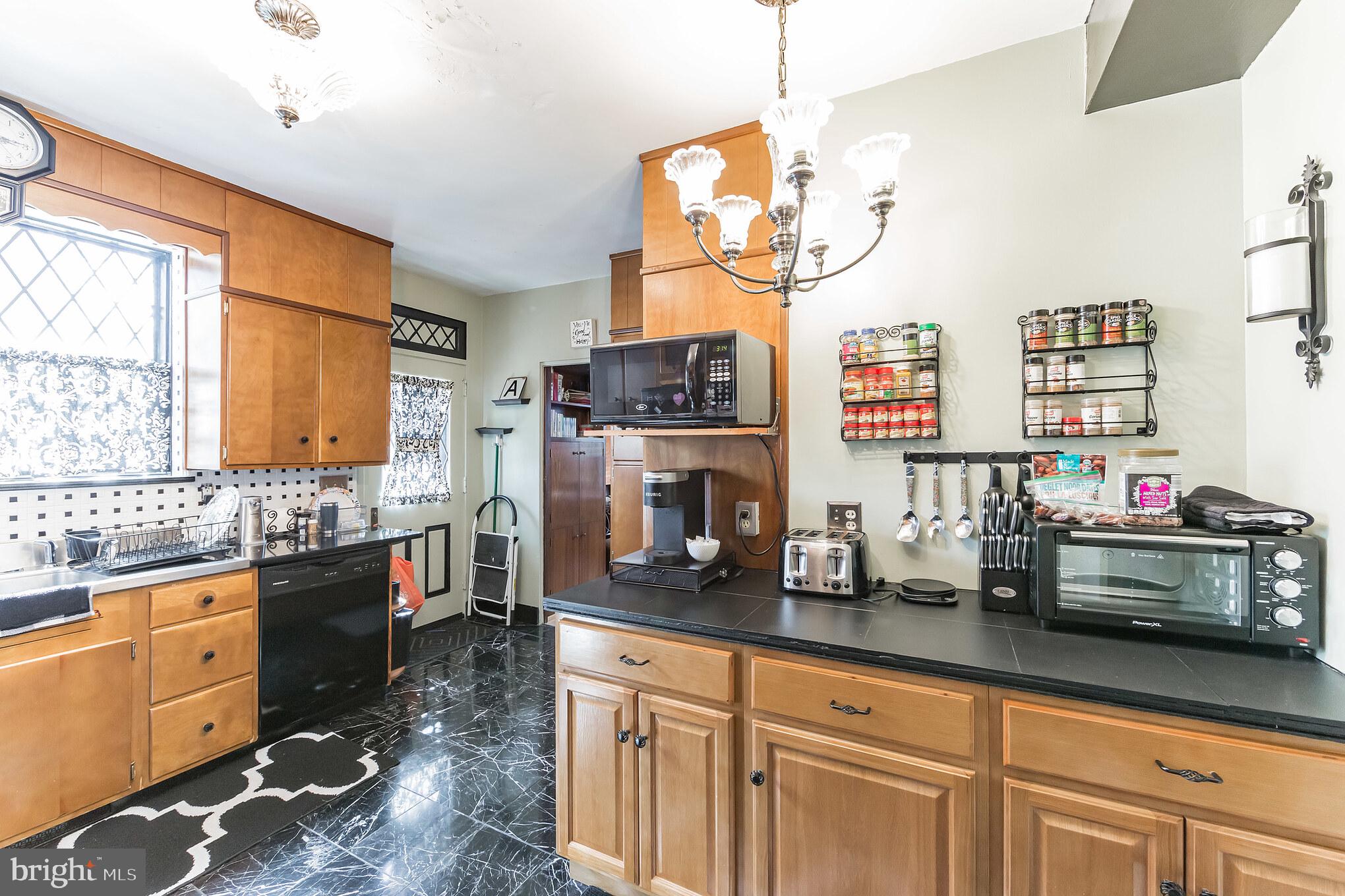 1518 Alsace Road Reading, PA 19604 - Photo 8 of 28 Gallery Image 8