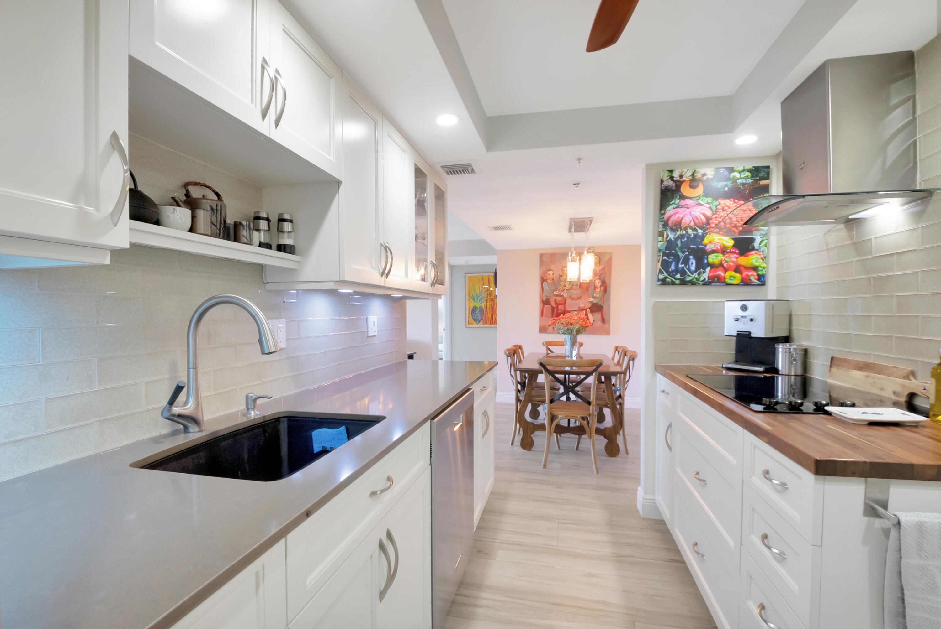 1523 Bridgewood Drive Boca Raton, FL 33434 - Photo 12 of 50 Kitchen