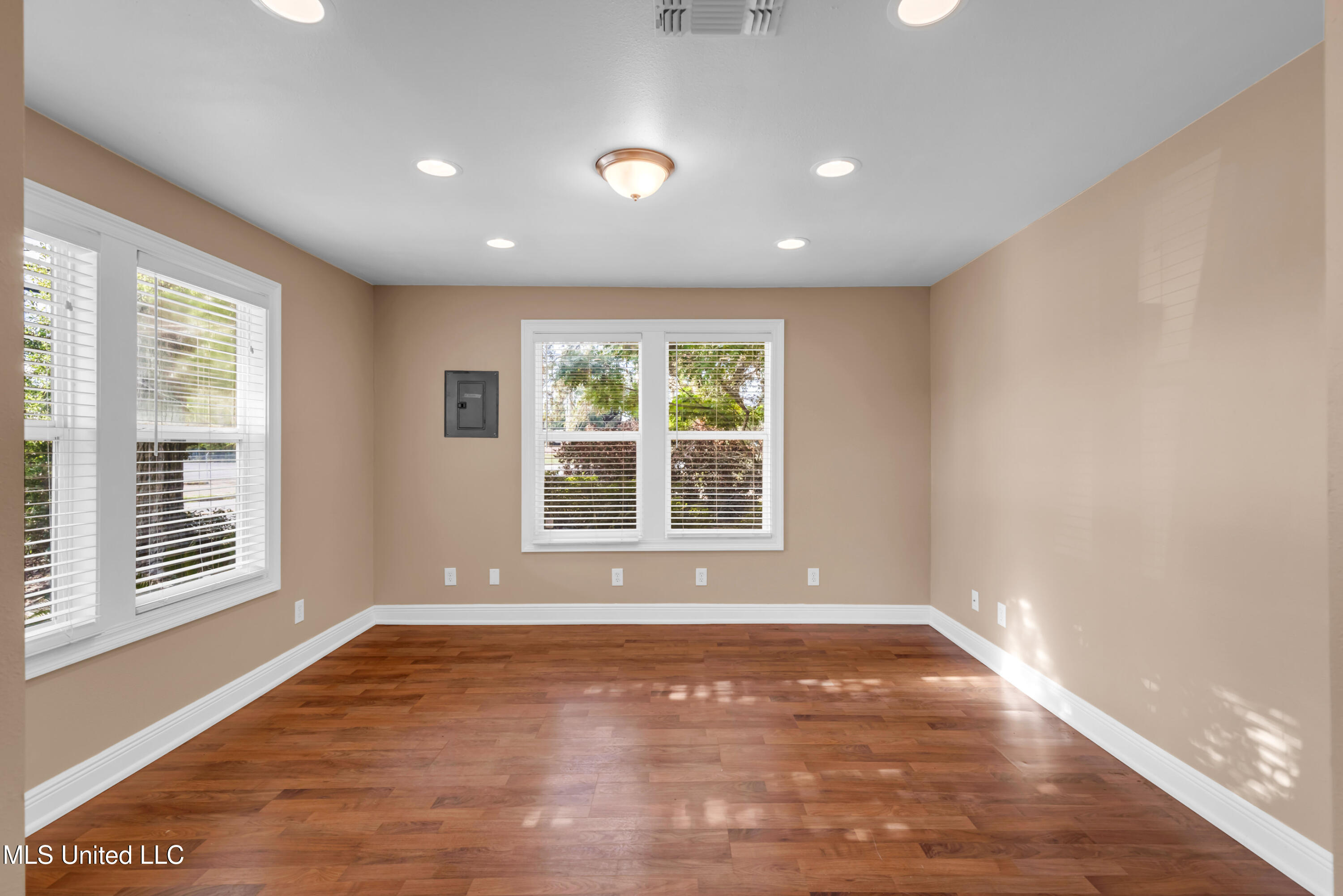 266 Debuys Road Biloxi, MS 39531 - Photo 12 of 41 266DebuysRd-12