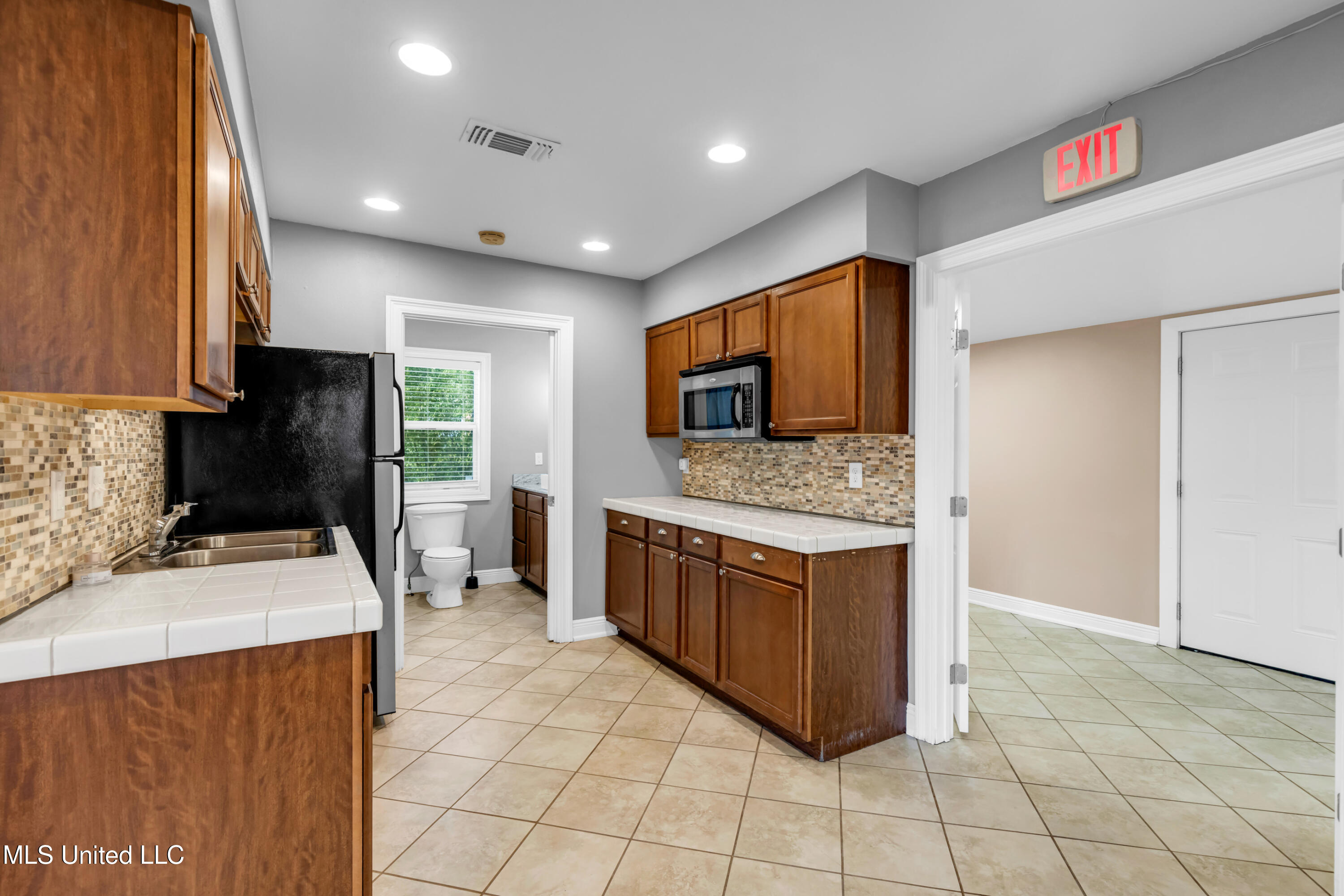 266 Debuys Road Biloxi, MS 39531 - Photo 17 of 41 266DebuysRd-17