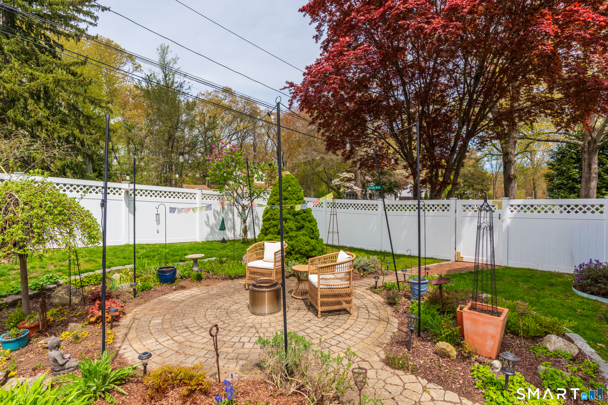 105 Meadow Wood Road Stratford, CT 06614 - Photo 33 of 37