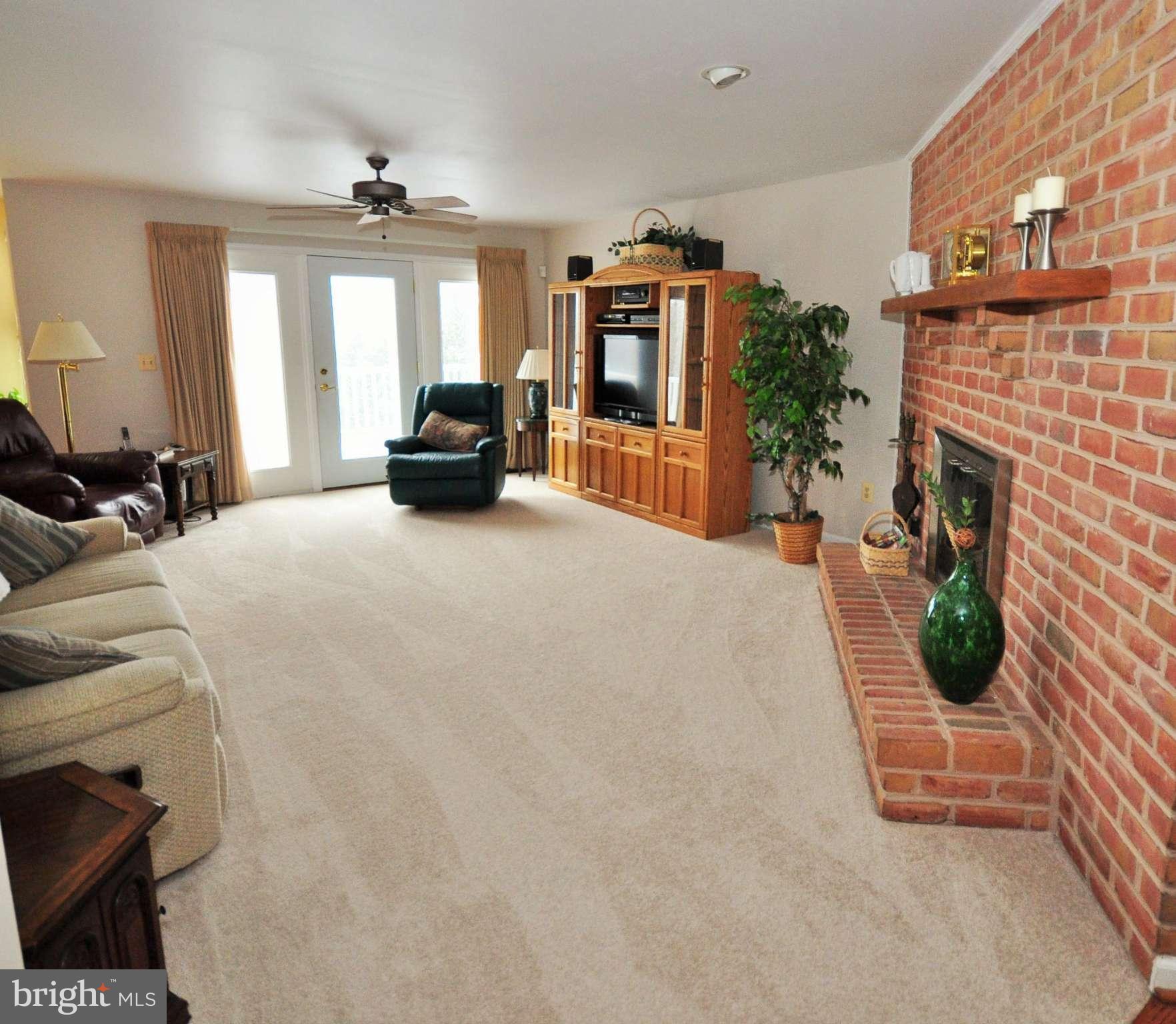 906 Coen Road Street, MD 21154 - Photo 13 of 30 Family Room