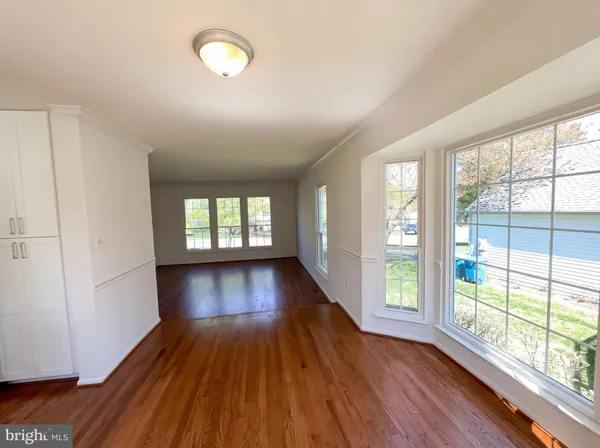 $950,000 | 13907 Castle Court, Chantilly, VA 20151