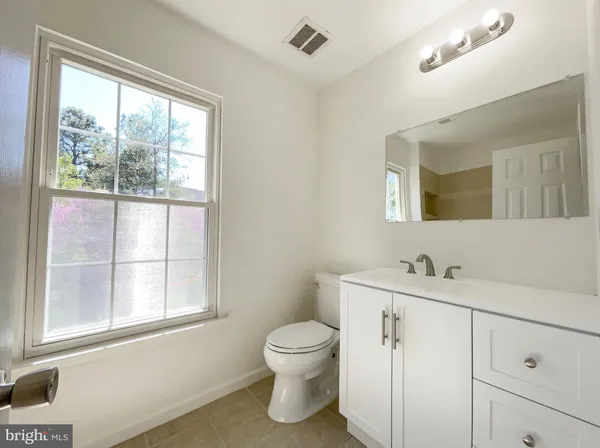 $950,000 | 13907 Castle Court, Chantilly, VA 20151
