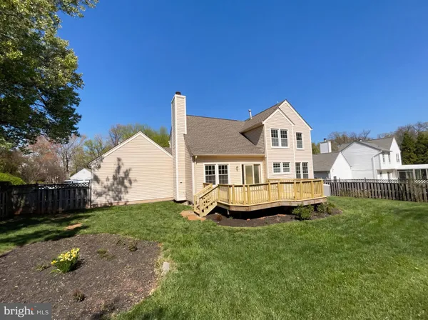 $950,000 | 13907 Castle Court, Chantilly, VA 20151