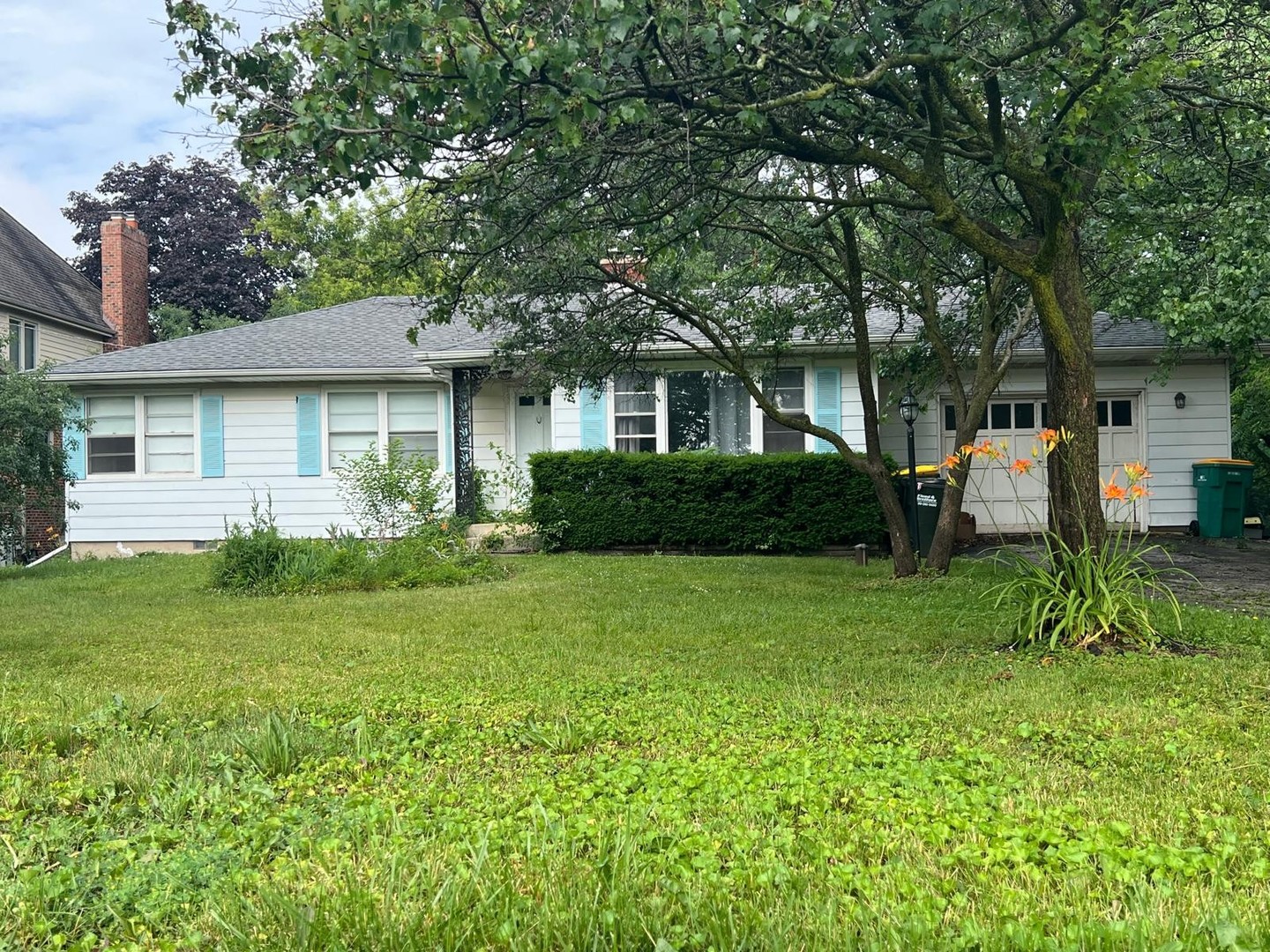 6536 Ridge Road Westmont, IL 60559 - Photo 1 of 10