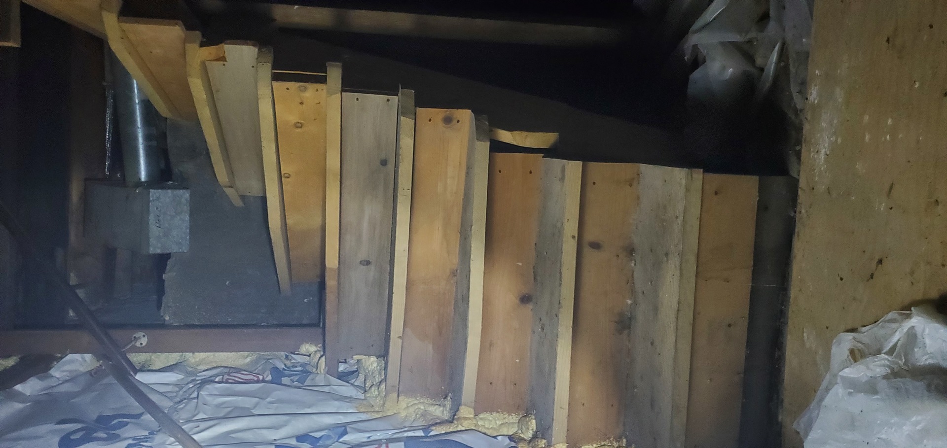 2947 South Farrell Street Chicago, IL 60608 - Photo 13 of 18 a bathroom with a shower and a tub