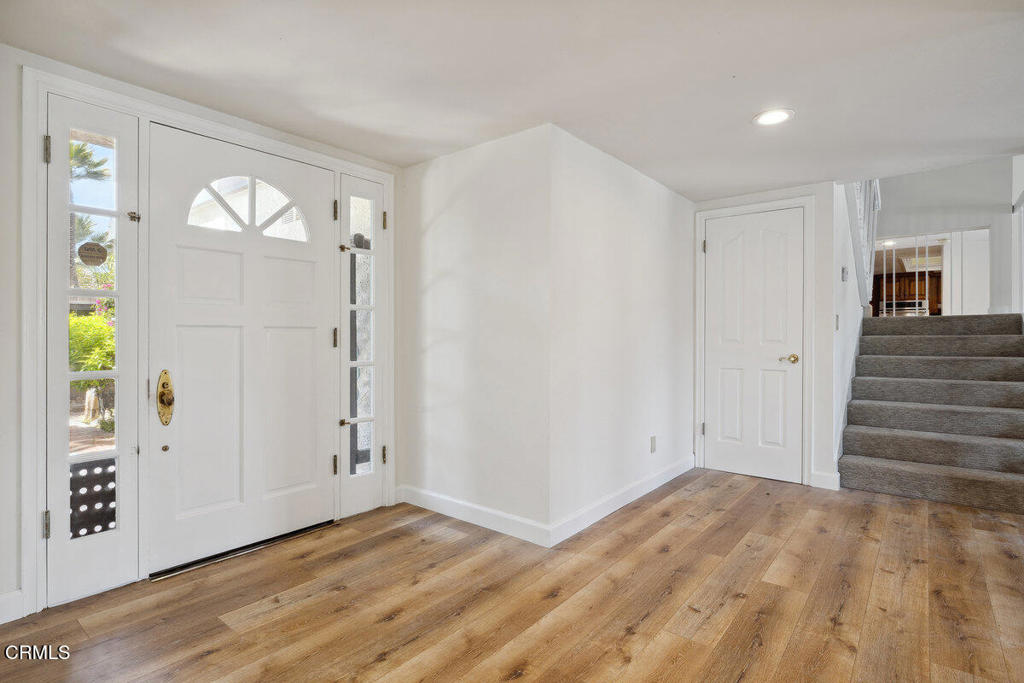 2524 Monaco Drive Oxnard, CA 93035 - Photo 9 of 50 wooden floor in an empty room