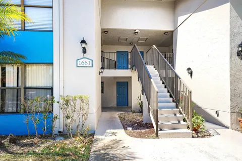 $195,000 | 1661 Balfour Point Drive, Unit B, West Palm Beach, FL 33411