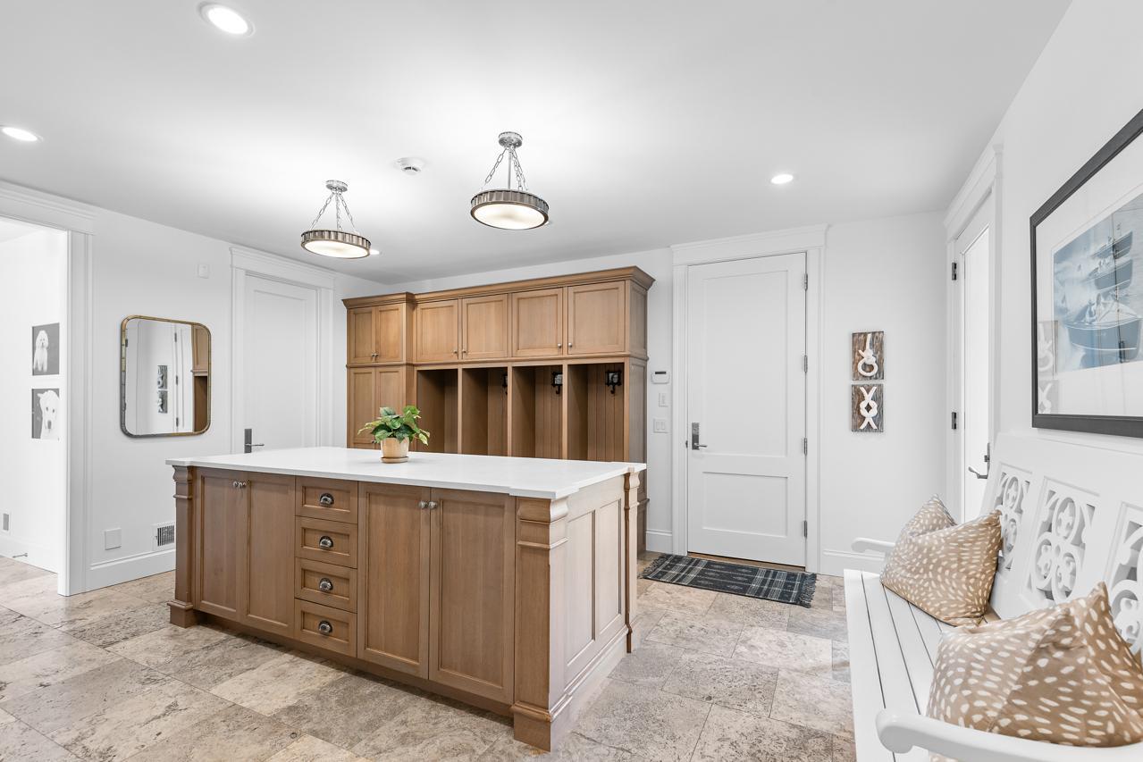 372 Ferndale Road South Wayzata, MN 55391 - Photo 24 of 81 Gallery Image 24