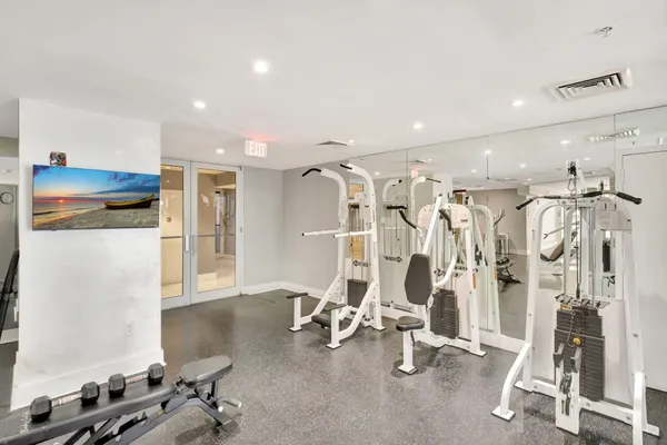 $7,250 | 6301 Collins Avenue, Miami Beach, FL 33141