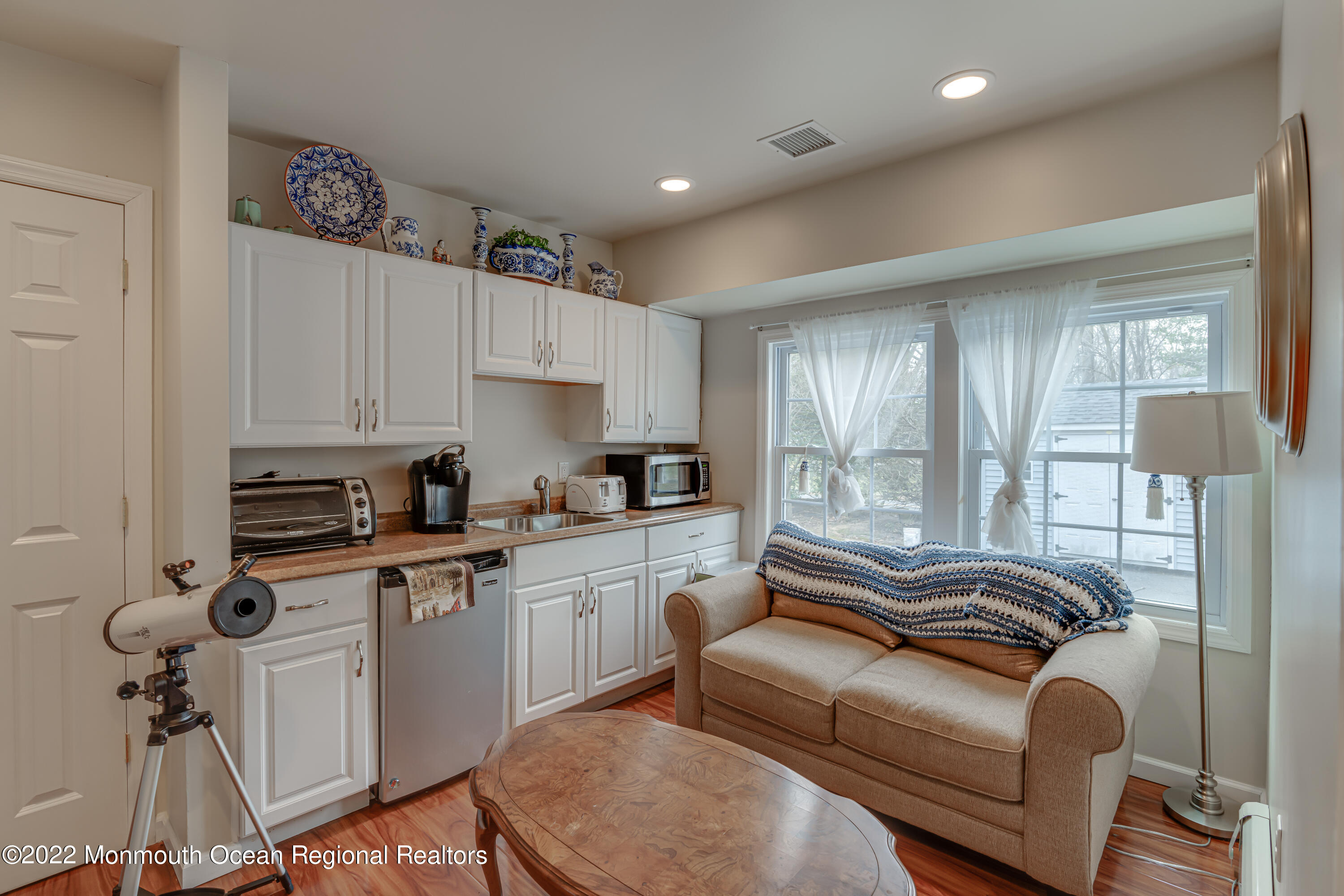 124 Robertsville Road Freehold, NJ 07728 - Photo 27 of 29 EATIN KITCHEN INLAW SUITE