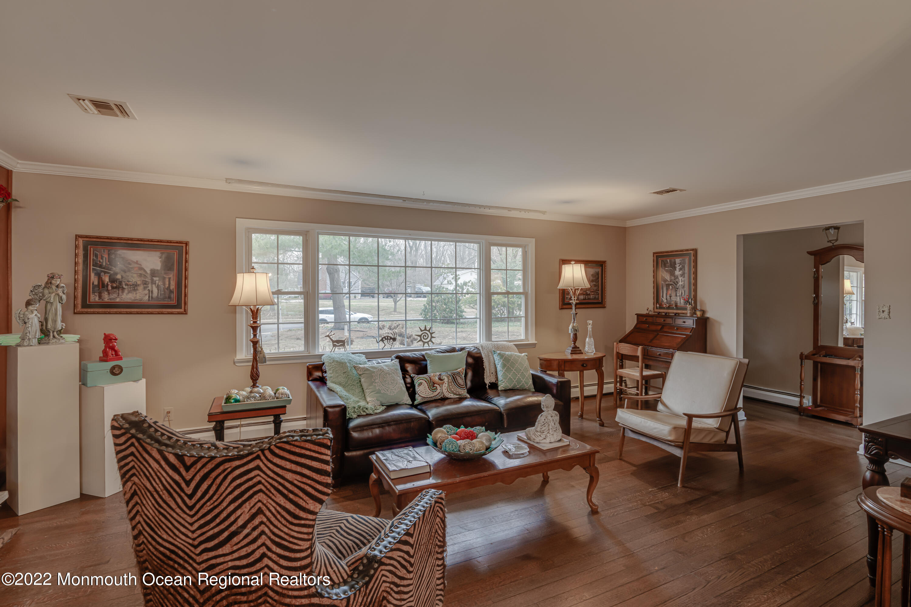 124 Robertsville Road Freehold, NJ 07728 - Photo 7 of 29 LIVING ROOM