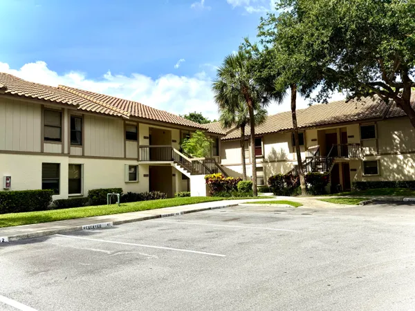 $2,200 | 3130 Millwood Terrace, Unit 1110, Boca Raton, FL 33431