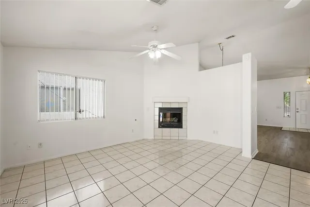 $2,200 | 3641 Yorba Linda Drive, Las Vegas, NV 89122