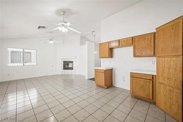 $2,200 | 3641 Yorba Linda Drive, Las Vegas, NV 89122