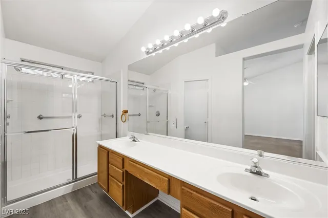 $2,200 | 3641 Yorba Linda Drive, Las Vegas, NV 89122