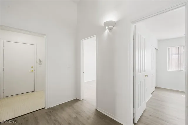 $2,200 | 3641 Yorba Linda Drive, Las Vegas, NV 89122