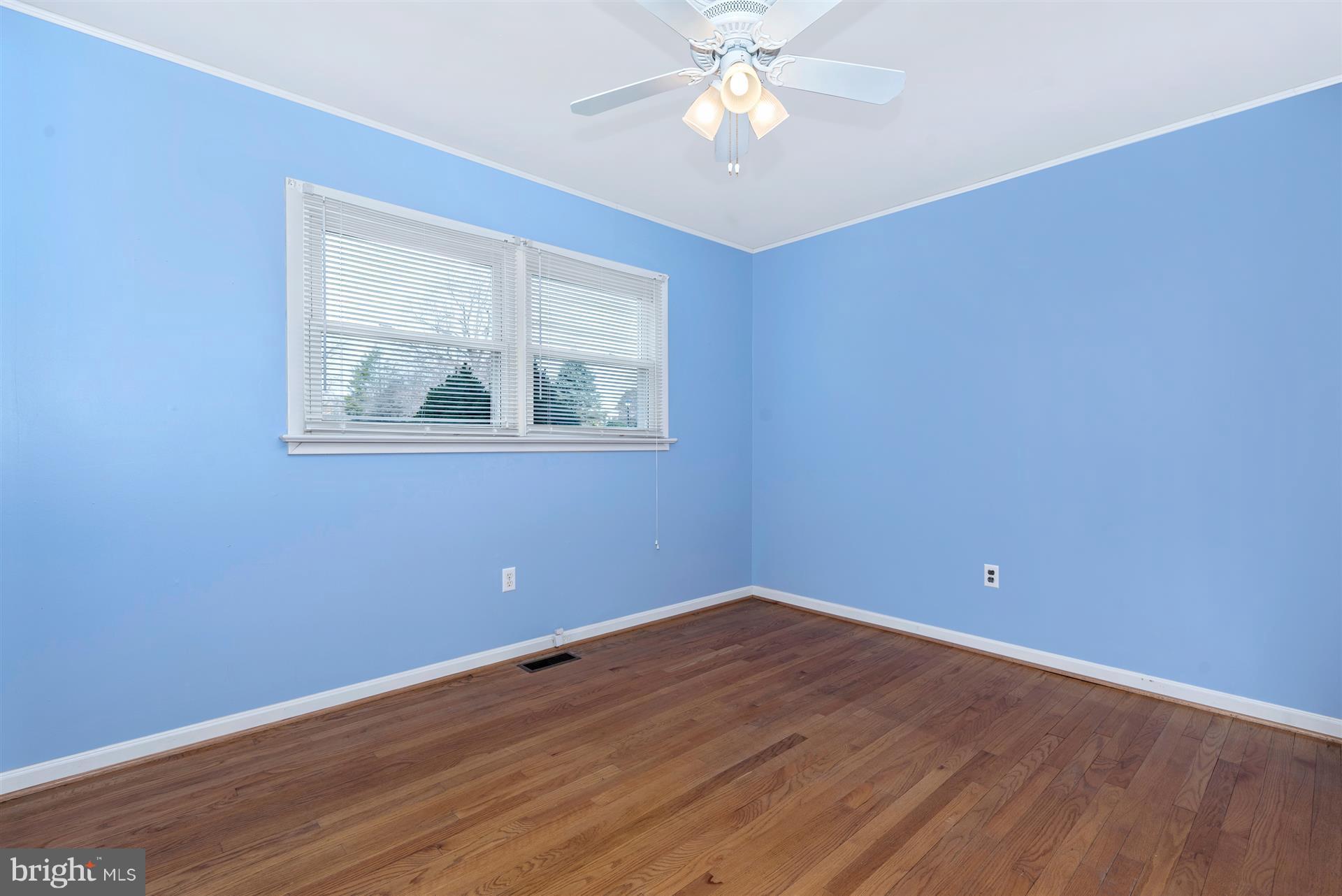 24409 Hanson Road Gaithersburg, MD 20882 - Photo 13 of 30 Third Bedroom