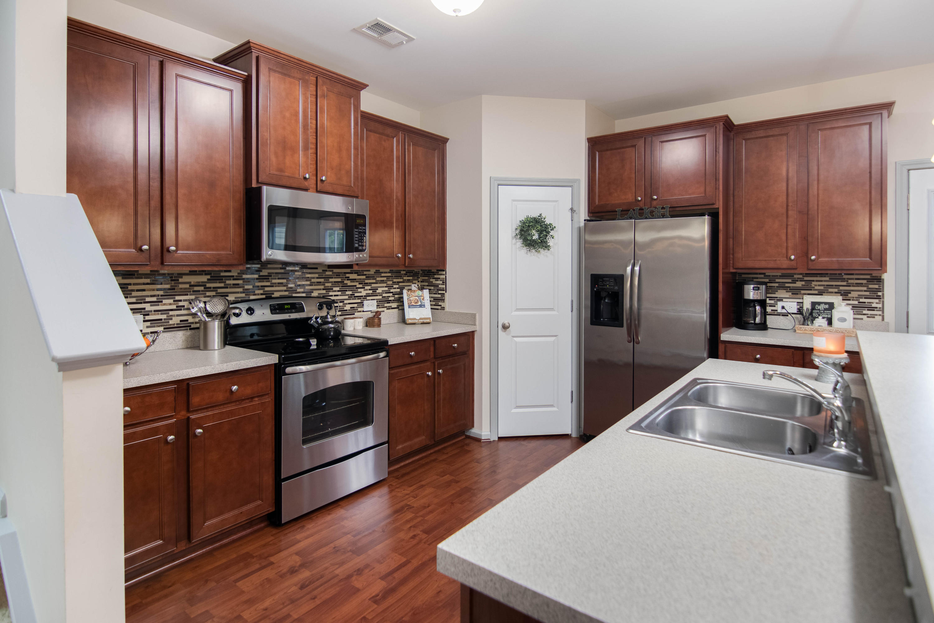 3714 Raddison Lane Ladson, SC 29456 - Photo 8 of 37 3714 Raddison0586-Edit