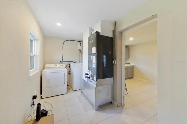 a view of utility room