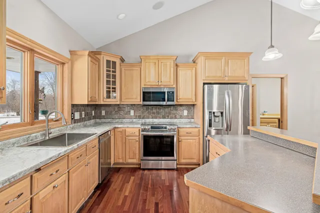 $635,000 | 7390 360th Street, North Branch, MN 55056