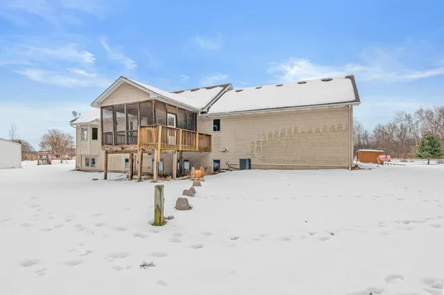 $635,000 | 7390 360th Street, North Branch, MN 55056