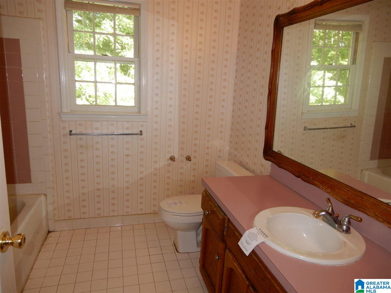 372 Stonebridge Road Birmingham, AL 35210 - Photo 15 of 17