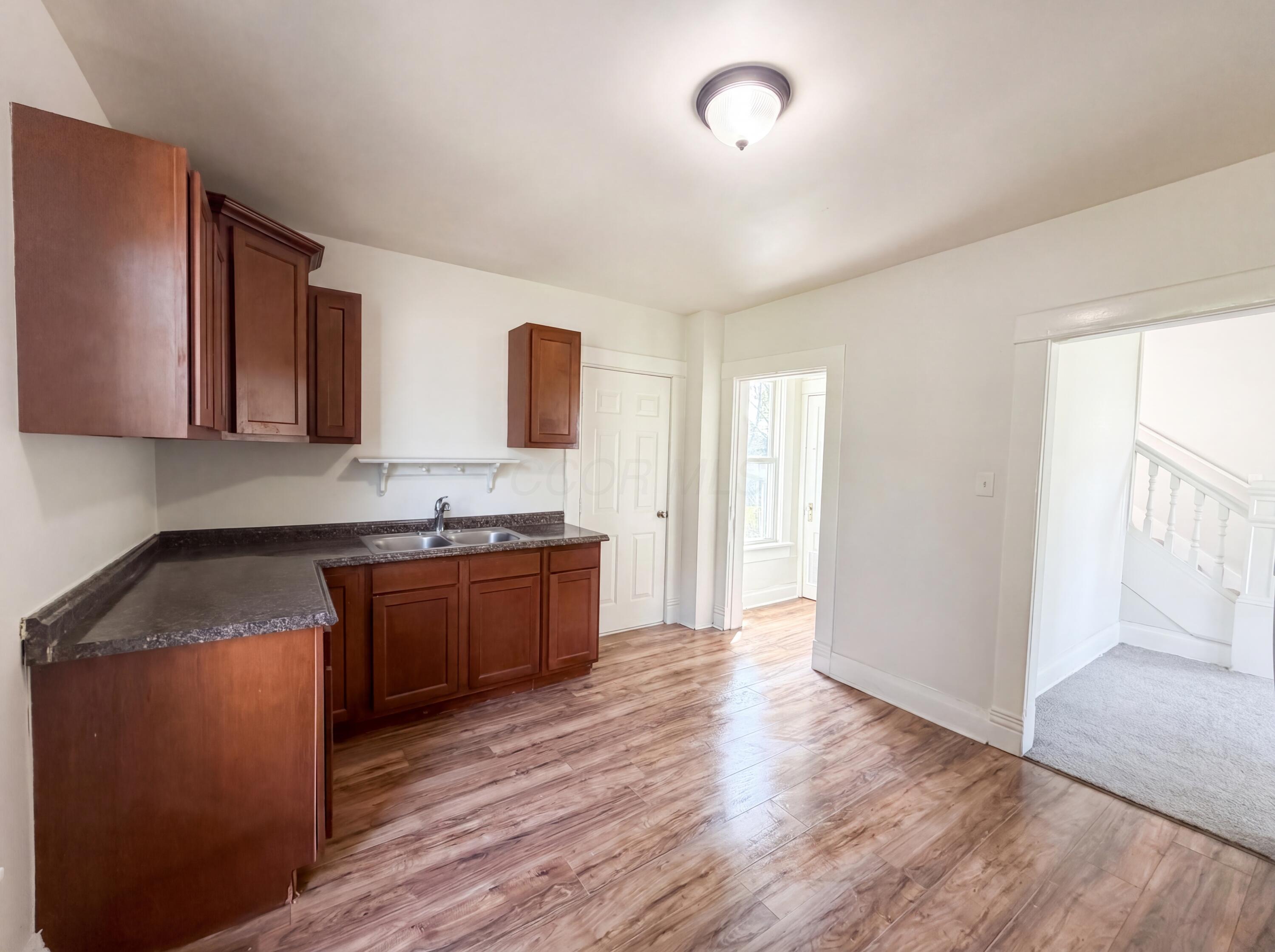 65 West Harrison Street Delaware, OH 43015 - Photo 9 of 26 listing_8