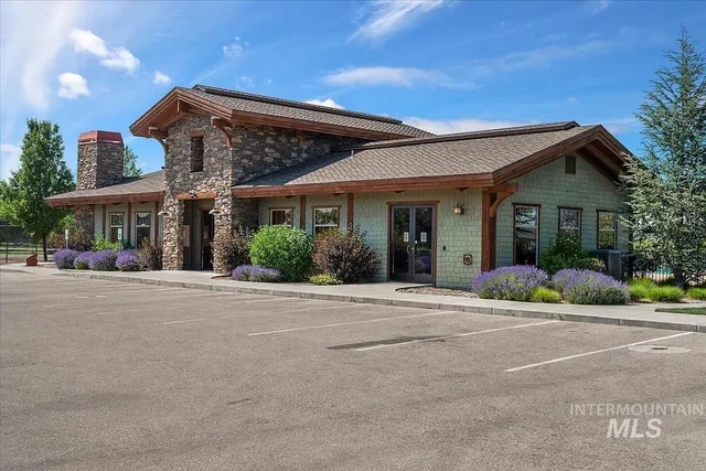 $700,000 | 9389 West Wildbranch Drive, Star, ID 83669