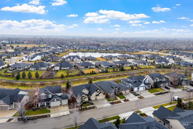 $700,000 | 9389 West Wildbranch Drive, Star, ID 83669