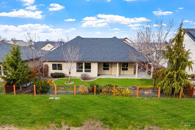$700,000 | 9389 West Wildbranch Drive, Star, ID 83669